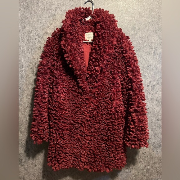 Forever 21 Jackets & Blazers - Forever 21 Burgundy Faux Fur Coat